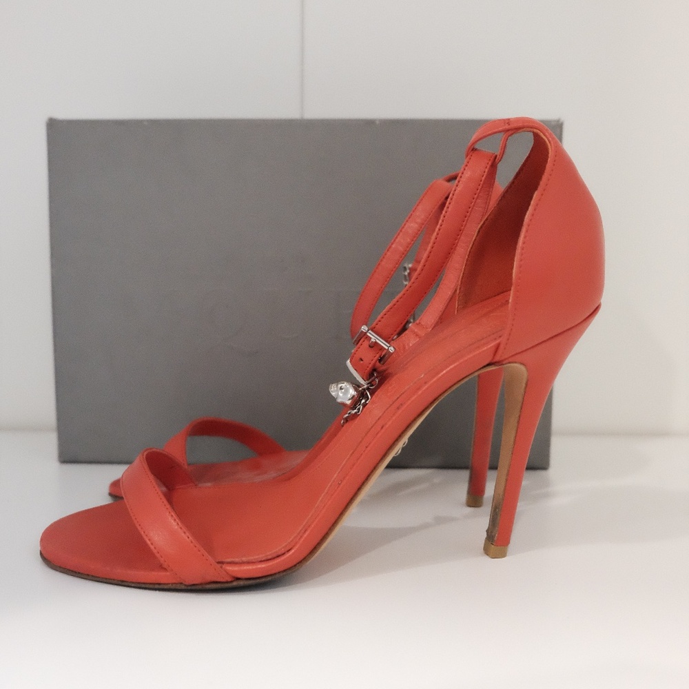 Alexander McQueen Red Heels 38